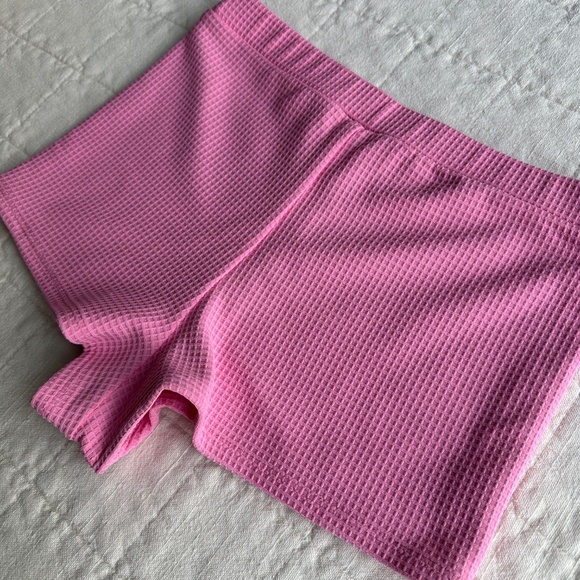 Dippin Daisy Farrah Elastic Waist Booty Short, Bubblegum Waffle, Size S - Picture 3 of 10